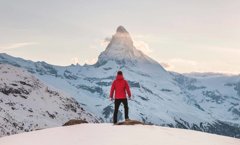 How to Stay Healthy While Traveling